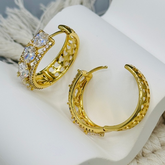 Diamond Hoop Earrings 14k laminated gold - Picture 6 of 8